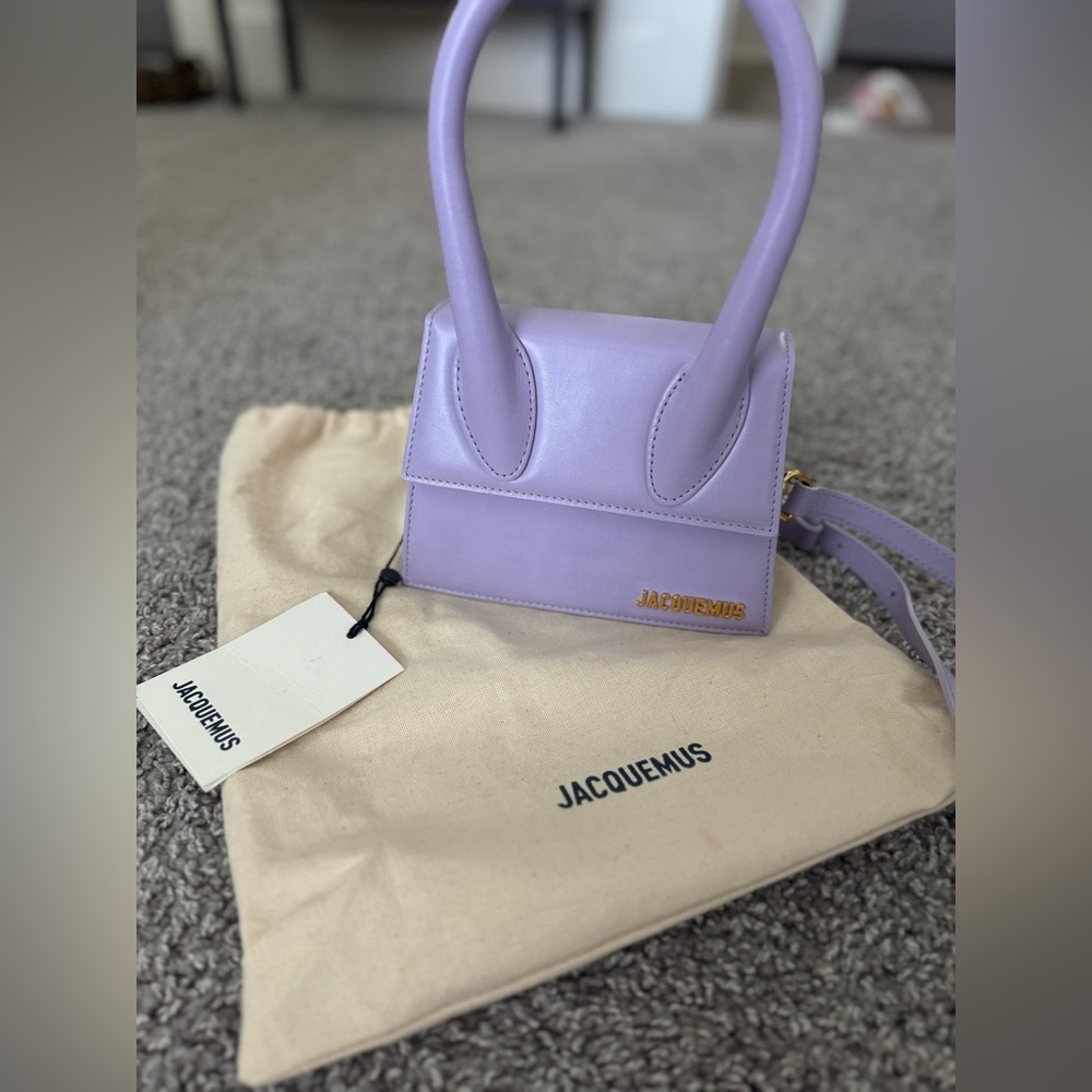 Jacquemus Purple The chiquito medium Bag with Modern Design